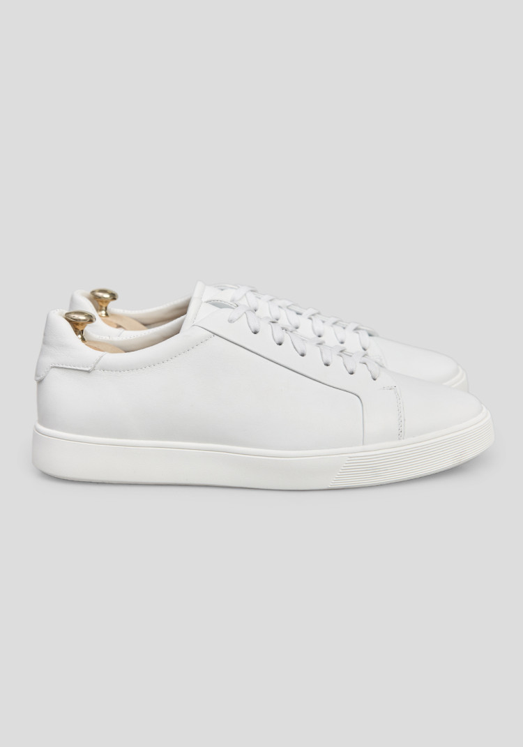 ЧОЛОВІЧІ КЕДИ БІЛІ