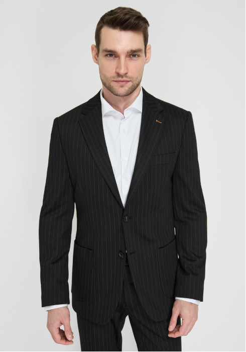 ЧОЛОВІЧИЙ КЕЖУАЛ КОСТЮМ ЧОРНИЙ В СМУЖКУ