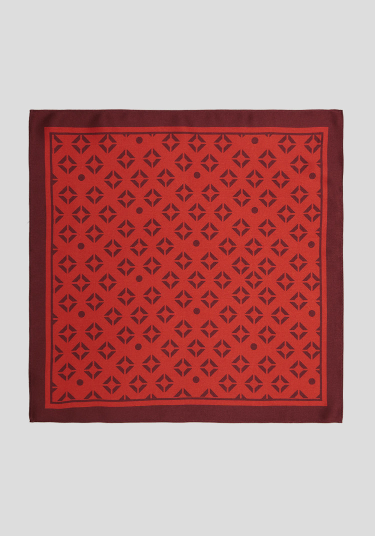 КЛАСИЧНА ЧОЛОВІЧА ХУСТИНКА ЧЕРВОНА ПРИНТОВАНА