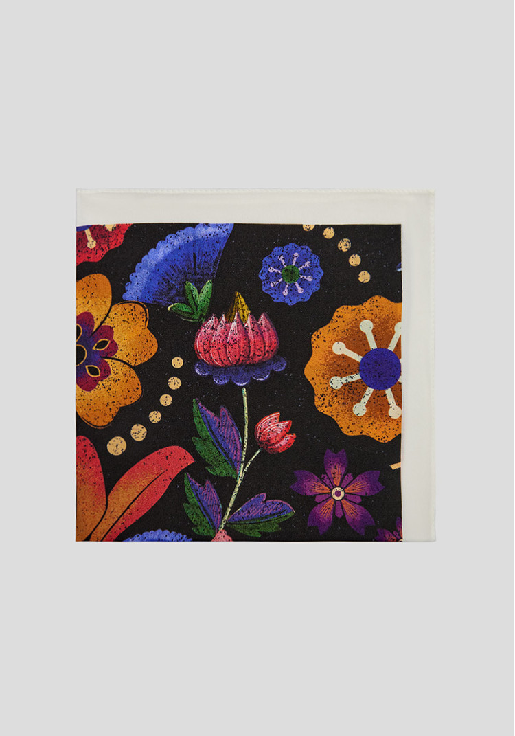 CLASSIC MEN'S POCKET SQUARE BLACK FLOWER PRINT, Photo 2