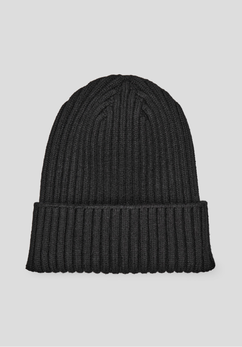 ЧОЛОВІЧА ЧОРНА ШАПКА, Фото 1