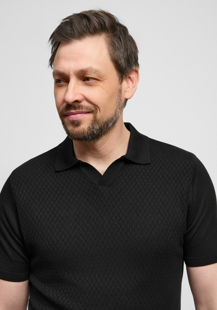 Classic men's black polo with a textured pattern, Photo 1