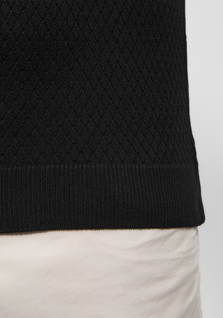 Classic men's black polo with a textured pattern, Photo 4